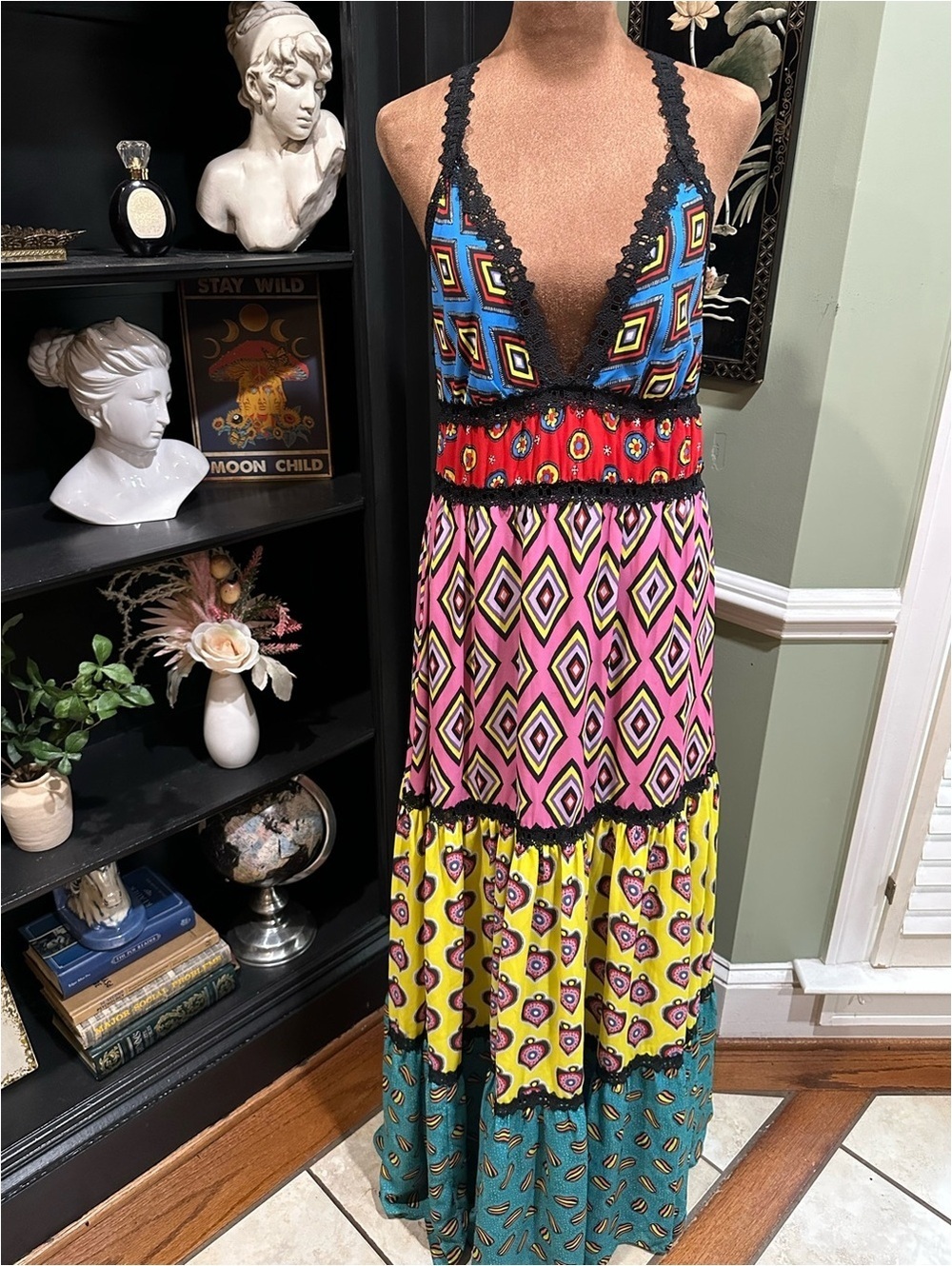 Alice + Olivia “Karolina” Crochet‑Trimmed Paneled Printed Crepe Maxi Dress